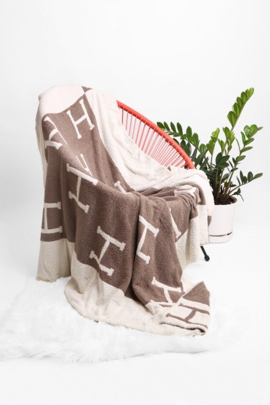 Beige Microfiber Cozy Home Blanket - STYLED BY ALX COUTUREBlankets