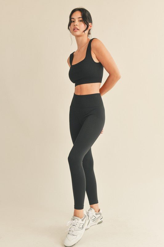 Black Chevron Graphic Seamless Bra & Legging Set - STYLED BY ALX COUTUREOutfit Sets