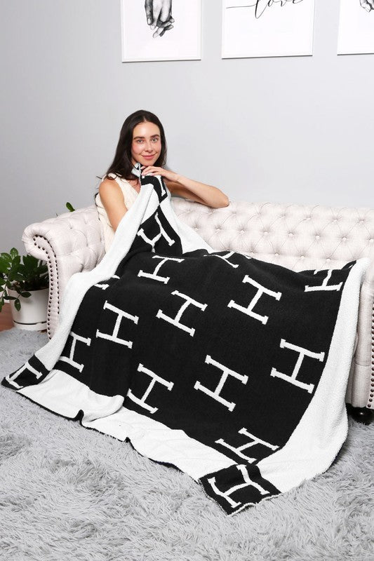 Black Microfiber Cozy Home Blanket - STYLED BY ALX COUTUREBlankets