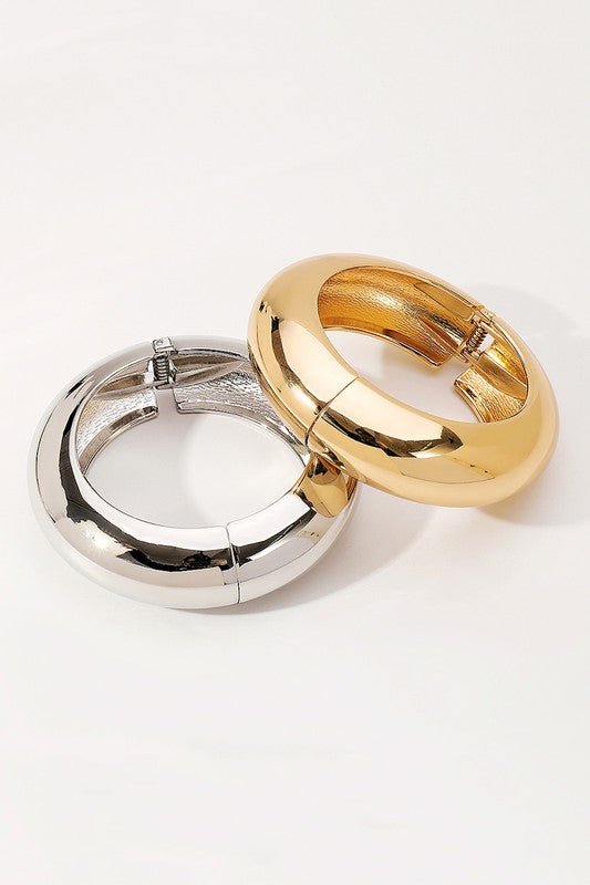 Chunky Polished Metal Round Bangle Bracelet - STYLED BY ALX COUTUREBRACELET