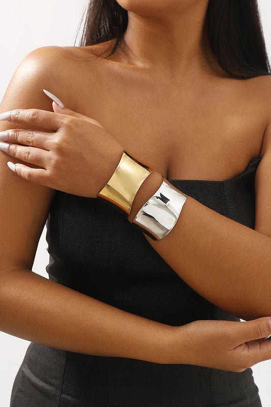 Irregular Metal Wide Chunky Cuff Bracelet - STYLED BY ALX COUTUREBracelets